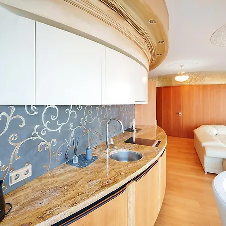 Helios Extra In Skyscraper 20 Floor 公寓 *